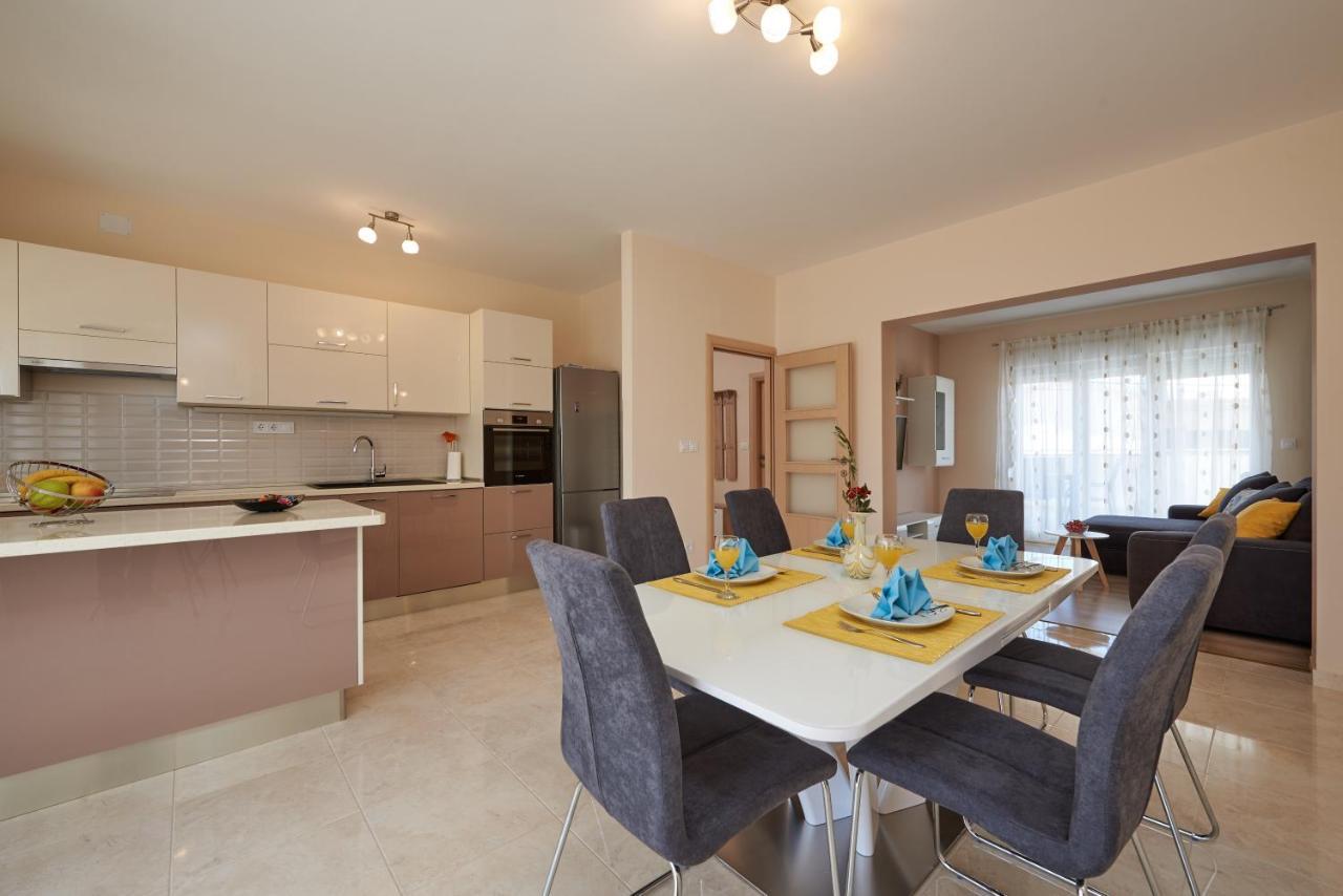 Apartman Tim Trogir Eksteriør bilde